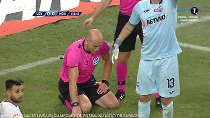 Χαμός στο Κραϊόβα-Χόνβεντ που βγάζει αντίπαλο για ΑΕΚ-Κροτίδα χτύπησε τον διαιτητή (vid/pics)