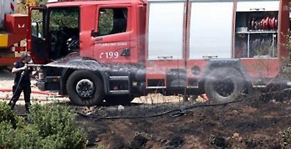 Κόρινθος: Υπό μερικό έλεγχο η φωτιά