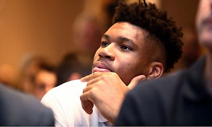 Γιάννης: «Θα άλλαζα το βραβείο του MVP με το χρυσό στην Κίνα»