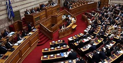 Βουλή: Κατατέθηκε το πολυνομοσχέδιο για ΟΤΑ και άσυλο