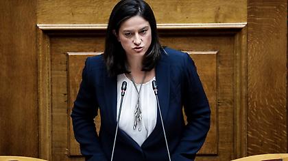 Νίκη Κεραμέως: Η βία και η ανομία δεν έχουν θέση στα πανεπιστήμια