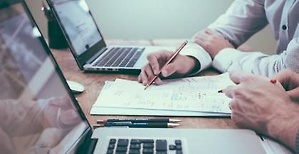 ΑΑΔΕ: Έλεγχοι για εντοπισμό φοροφυγάδων και μέσω Facebook