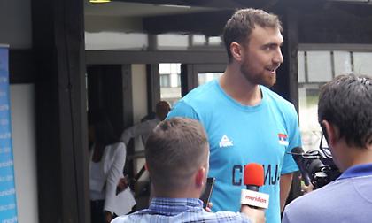 Λήξη συναγερμού με Μιλουτίνοφ