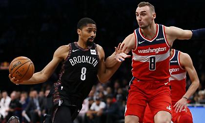 Ανακοίνωσε Ντέκερ η Κουμπάν