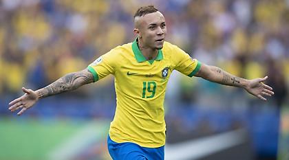 Στο κυνήγι του Έβερτον η Νάπολι