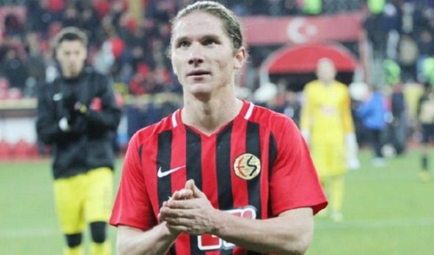 Μια... γεύση από τον Μεχμέτ Οζκάν που «κοιτάει» ο Ολυμπιακός (video)