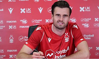 Υπέγραψε στη Νότιγχαμ Φόρεστ ο Τζένκινσον