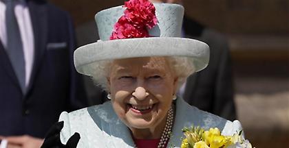 Σενάρια εμπλοκής της βασίλισσας για να αποφευχθεί το σκληρό Brexit