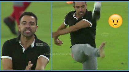 Ξέσπασε ο Τσάβι στο ντεμπούτο του στους πάγκους και του' φυγε το παπούτσι (video)