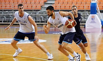 Παπανικολάου: «Αυτή τη στιγμή ο στόχος μας είναι η πρώτη φάση»