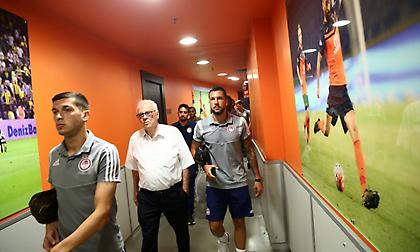 Σ. Θεοδωρίδης: «Μεγάλη ευρωπαϊκή ομάδα ο Ολυμπιακός-Αφιερωμένο στον Φορτούνη»