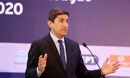 Αυγενάκης στον ΣΠΟΡ FM: «Θα γίνει λελογισμένη μείωση. Τέλος στον κρατικοδίαιτο αθλητισμό»