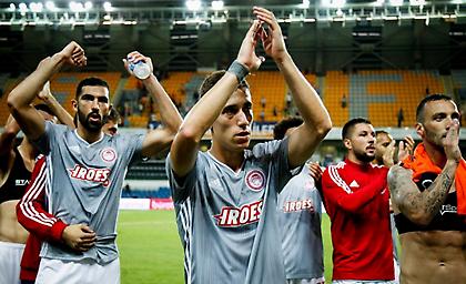 Το «ευχαριστώ» του Ολυμπιακού στον κόσμο του (pics)