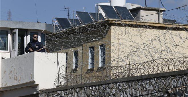 Δραπέτης φυλακών ο ένας εκ των δύο ληστών της τράπεζας στην Πάργα