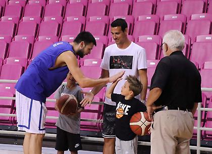 Στο πλευρό της Εθνικής ο Ζήσης (pic)