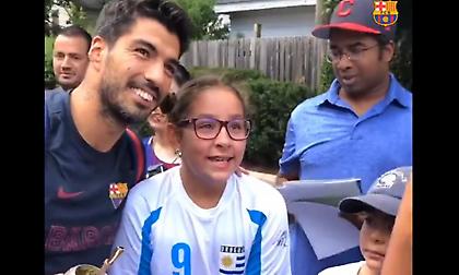 Πιτσιρίκα τρελάθηκε από χαρά για μια φώτο με τον Σουάρεζ (video)