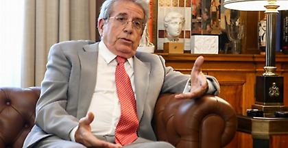 Μπεχράκης: Παύση θεριακλήδων υπουργών - Απαγόρευση καπνίσματος σε πλατείες