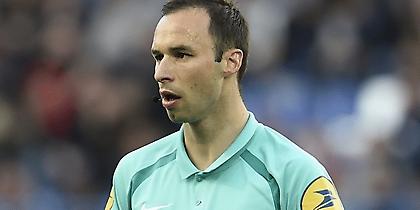 Άπειρος διαιτητής στο ΑΕΚ-Κραϊόβα