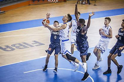 Λύγισε στο τέλος η Παίδων απέναντι στη Γαλλία