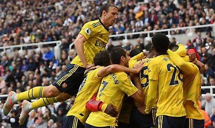 Με το δεξί, του Ομπαμεγιάνγκ, η Άρσεναλ!