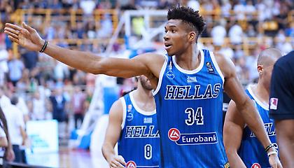 «Τι βασανίζει τον Σλούκα; - Δεν είναι Γιάννης ο Θανάσης - 