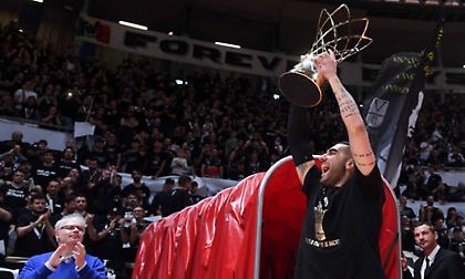 Άλλαξε ομάδα, όχι πόλη ο Αραντόρι!