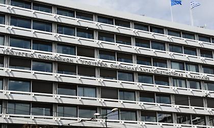 «Ανάσα» στα έσοδα τον Ιούλιο, αναπτερώνονται οι ελπίδες για το πρωτογενές