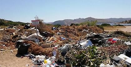 Ντροπιαστικές εικόνες στον δήμο Σαρωνικού-Κίνδυνος μόλυνσης και πυρκαγιάς