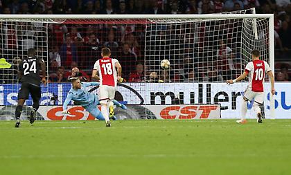 Έβαλε το δεύτερο πέναλτι ο Τάντιτς και 1-1 ο Άγιαξ (video)