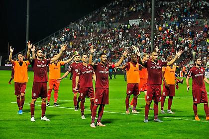 Το πάρτι της Κλουζ στα αποδυτήρια μετά την πρόκριση επί της Σέλτικ