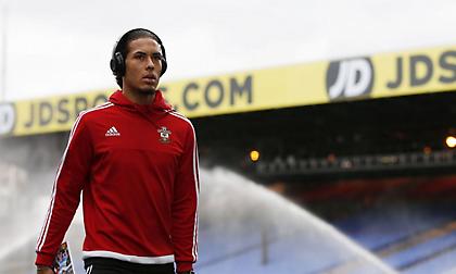 Υπέρ της γυναικείας διαιτησίας ο Φαν Ντάικ