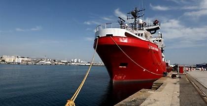 Πλοίο με 147 μετανάστες σε ιταλικά χωρικά ύδατα παρά το διάταγμα Σαλβίνι