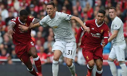 Όλο και πλησιάζει τη Γιουνάιτεντ η Λίβερπουλ