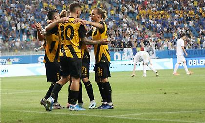 Τα αποδυτήρια της ΑΕΚ πριν το ματς (pics)