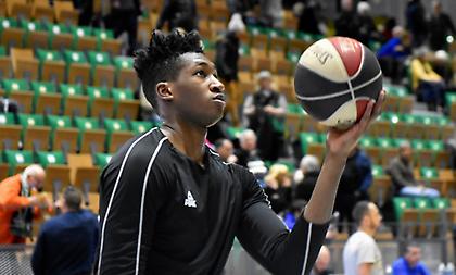 Παρελθόν από την Βιλερμπάν ο Καμπά