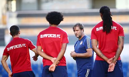 «Ξεψαχνίζει» την Κράσνονταρ ο Ολυμπιακός