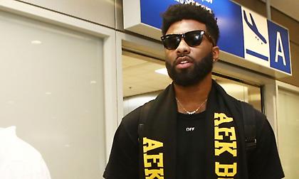 Η άφιξη του Λάνγκφορντ για την ΑΕΚ (pics)