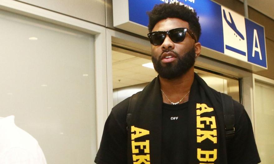 Η άφιξη του Λάνγκφορντ για την ΑΕΚ (pics)