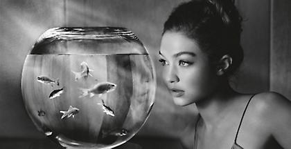 Τι απαντά η Χαντίντ στις επιθέσεις για την ανάρτηση της για Μύκονο (pic)