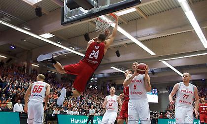 Ανατροπή με Σρέντερ για τη Γερμανία κόντρα στην Πολωνία!