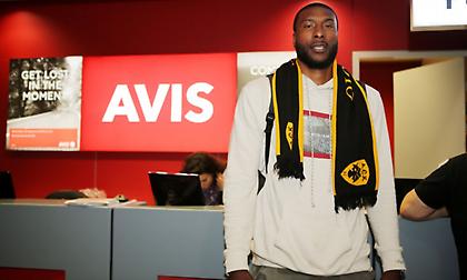 Έφτασε για την ΑΕΚ ο Σλότερ: «Ήρθα για να κερδίσω τρόπαια»