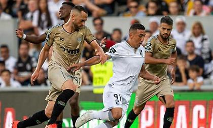 «Σεφτές» για Αβες, Σάντα Κλάρα