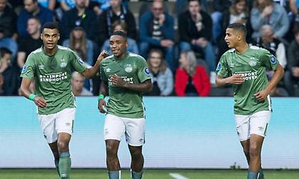 Χαλαρά στην κορυφή η Αϊντχόφεν