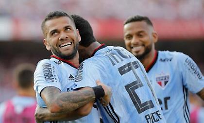 Γκολ νίκης στο ντεμπούτο του με Σάο Πάουλο ο Ντάνι Άλβες (video)