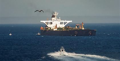 Προς την Ελλάδα από το Γιβραλτάρ κατευθύνεται το ιρανικό τάνκερ (video)