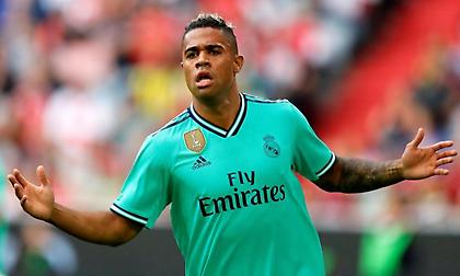 Στη Μαδρίτη ο Μαλντίνι για τον Ντίας