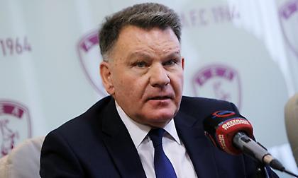 Κούγιας: «Μου φτιάξατε το καλοκαίρι. Κρατάτε τον Ντέλετιτς για να μην γίνει ρεζίλι ο νιάου-νιάου»