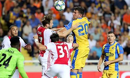 Η τεράστια ευκαιρία που έχασε ο ΑΠΟΕΛ να προηγηθεί του Άγιαξ! (video)