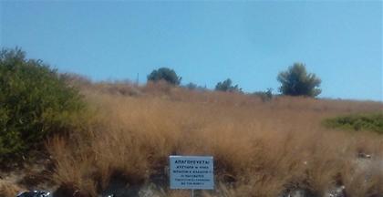 Σκουπίδια και μπάζα γέμισαν τους δρόμους στην Σαλαμίνα (vid/pics)