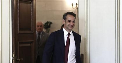 Επίσκεψη Μητσοτάκη σε Παρίσι: Ανάπτυξη-επενδύσεις στις συζητήσεις με Μακρόν